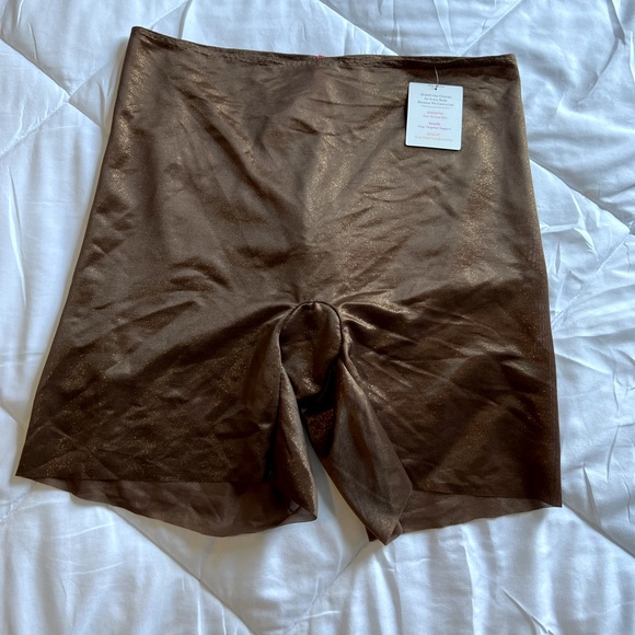 SPANX Other - Spanx Size L NWT